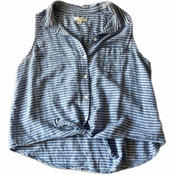 beachlunchlounge Tops - Beachlunchlounge Soft Blue & White Striped Linen Top (Size L)
